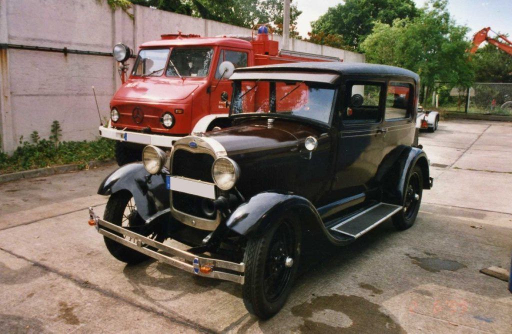 restaurationsarbeiten ford a 1928 55a tudor sedan