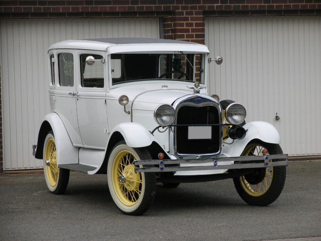 restaurationsarbeiten ford a 1929 165b town sedan white weiss front