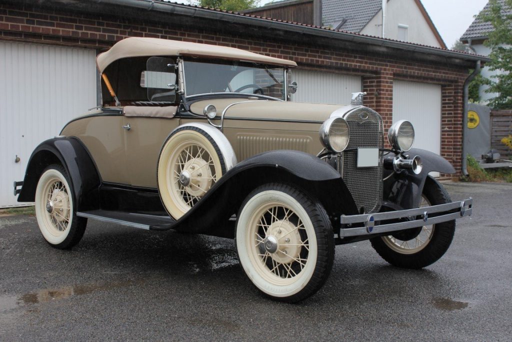 restaurationsarbeiten ford a 1931 40b typ deluxe roadster beige verdeck geschlossen front left